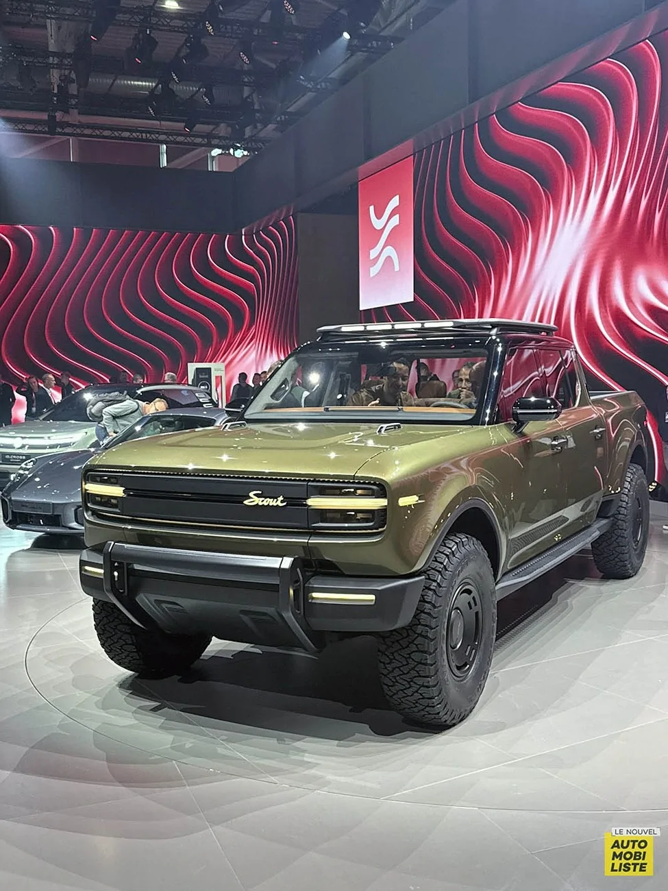 Scout Terra in Silo Green Metallic color 8.webp